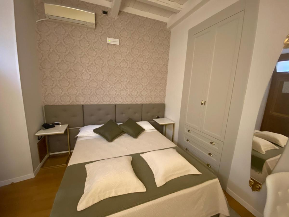 Condotti Affittacamere Roma
